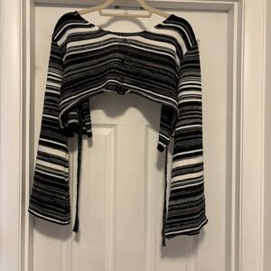 ROMWE 2X Black White Striped Cropped Soft Knit Tie Back Flare Sleeve Witchy Boho